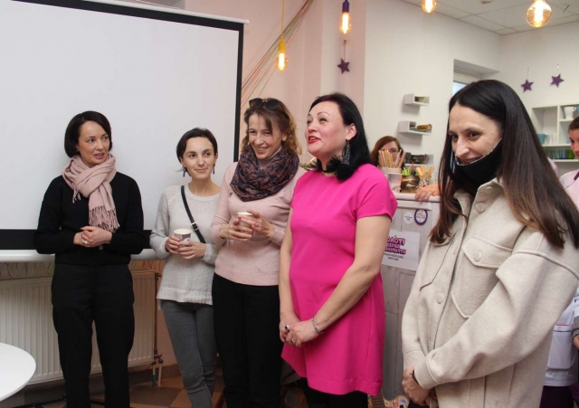 The Medical Aid Committee in Zakarpattia supported the work of an inclusive confectionery in Uzhhorod