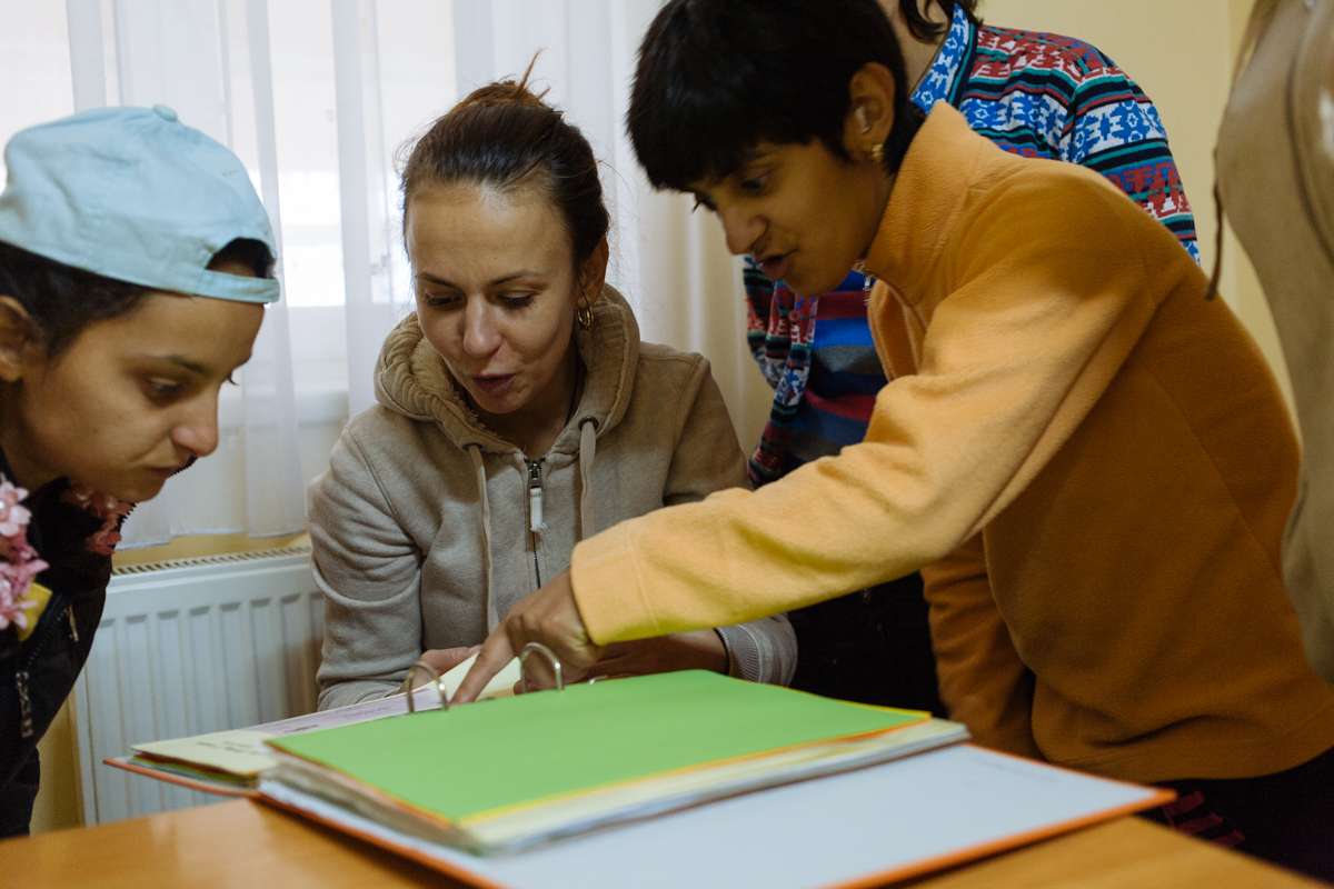 Украинские и швейцарские специалисты создали на Закарпатье учреждение для молодежи европейского образца