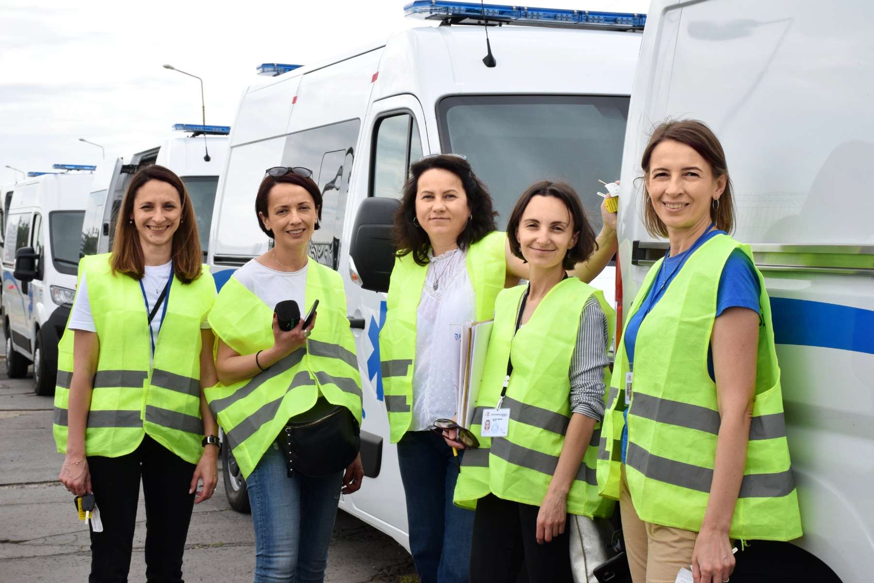 A short history of great work resulting in delivery of 11 ambulances to Ukraine