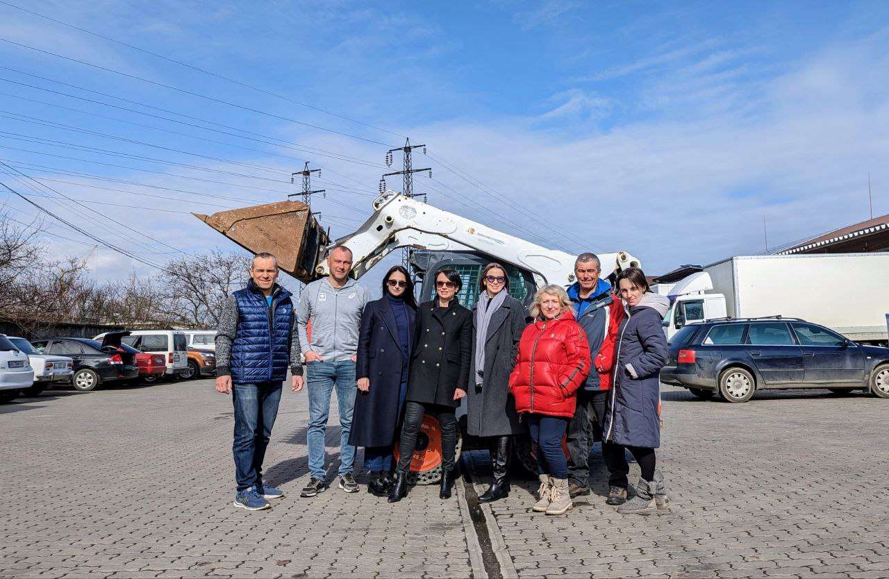 Історія про екскаватор, або як працює громадянське суспільство 